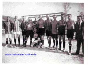 rhw-fcr 002 erste mannschafr von 1922 2-300x220