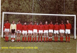 rhw-fcr 007 erste manschaft 1970-300x205