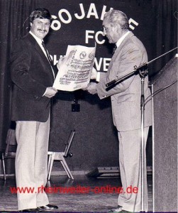 rhw-fcr 010 urkundenbergabe-zum-60-jaehrigen-251x300